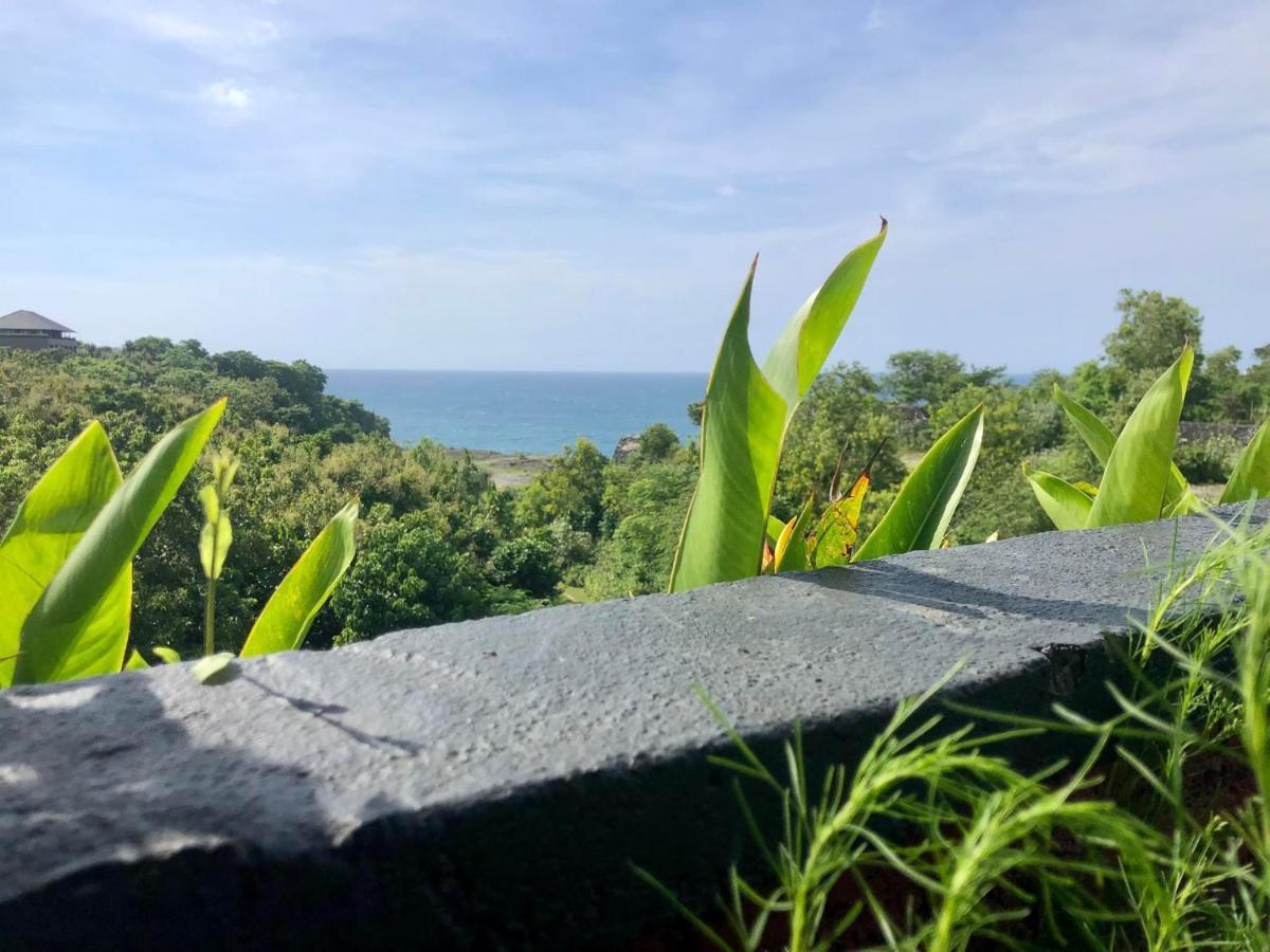 The Hidden Escapes Bingin- Sunset Rooftop Wood House With Ocean View & Private Kitchen Uluwatu Esterno foto